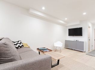 1909 Judah St, San Francisco, CA 94122