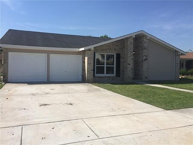 1st image of 3881 Eastview Dr