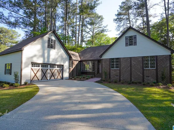 520 Julianne Dr, Leeds, AL 35094