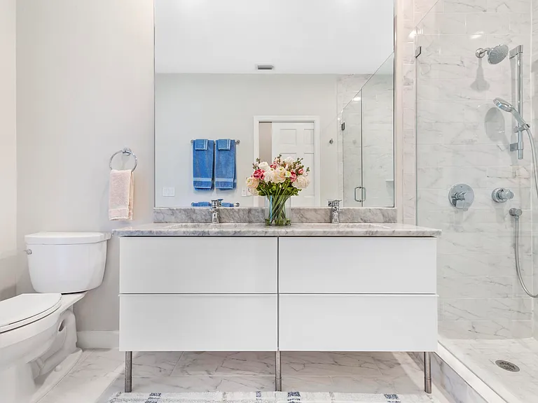 15611 Milan Ct — Photo 35