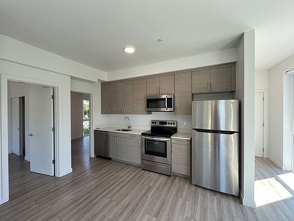 4th image of 6080 SE 84th Ave #201A