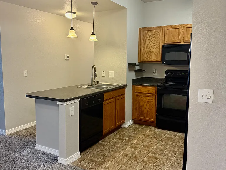 2133 Krisron Rd #B-207 — Photo 15