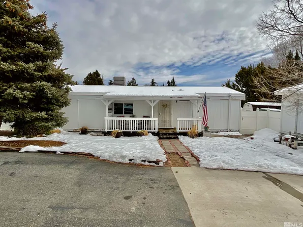 220 Danforth Dr, Sun Valley, NV 89433
