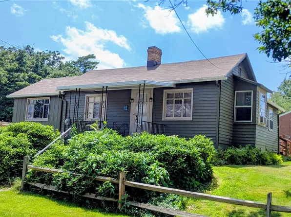 425 16th Ave, Beaver Falls, PA 15010
