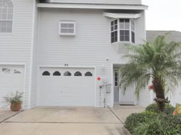 11722 Currie Ln, Largo, FL 33774