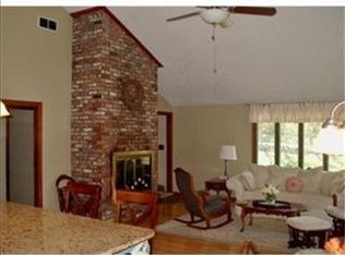 26 Uptack Rd, Groveland, MA 01834