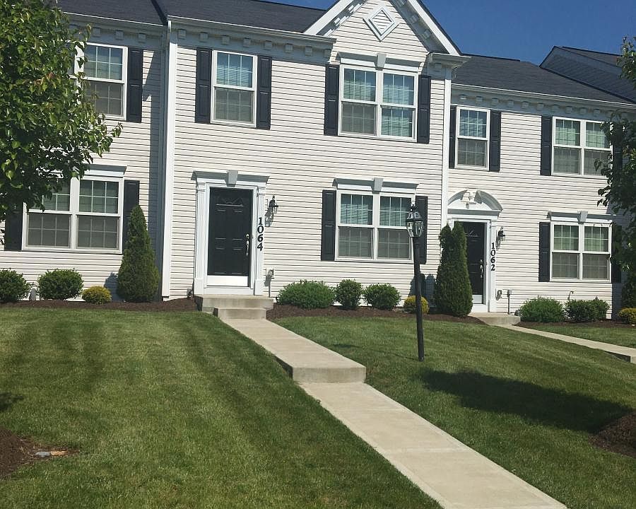 Front of Townhome
