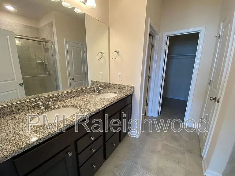 2124 Fox Chapel Pl — Photo 28
