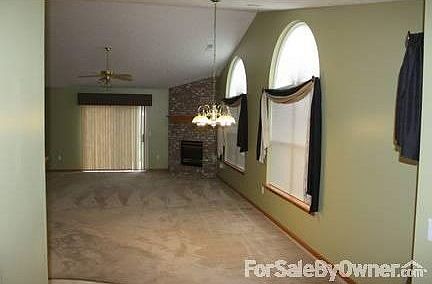 3rd image of 1168 N Jefferson St #14B