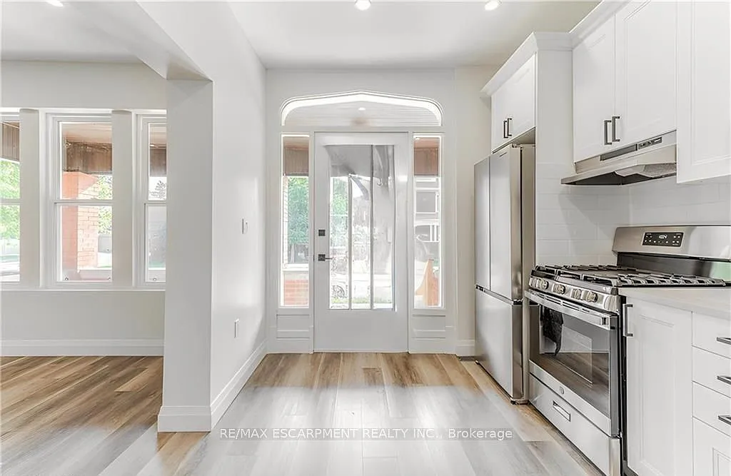 2 bed, $1,850 — Photo 3