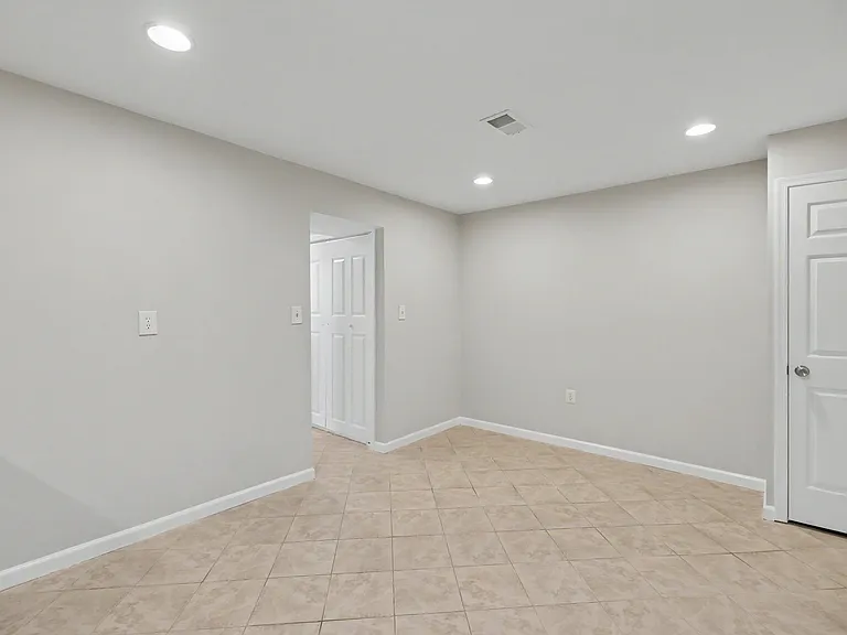9625 Lindenbrook St — Photo 10