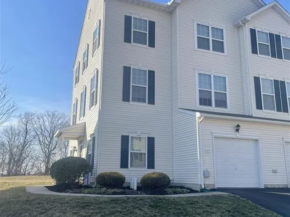 2310 Sunny Hill Cir #2310, York, PA 17406