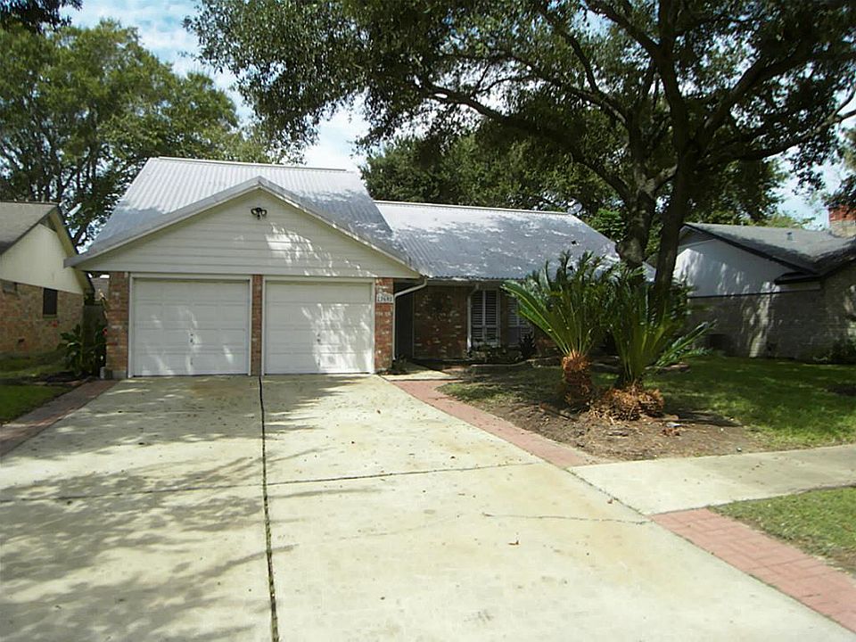 1st image of 22602 Elsinore Dr