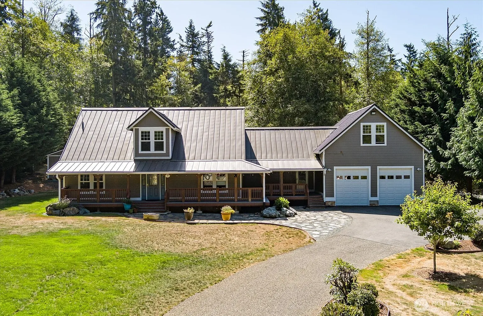 1530 Deer Ridge photo 1
