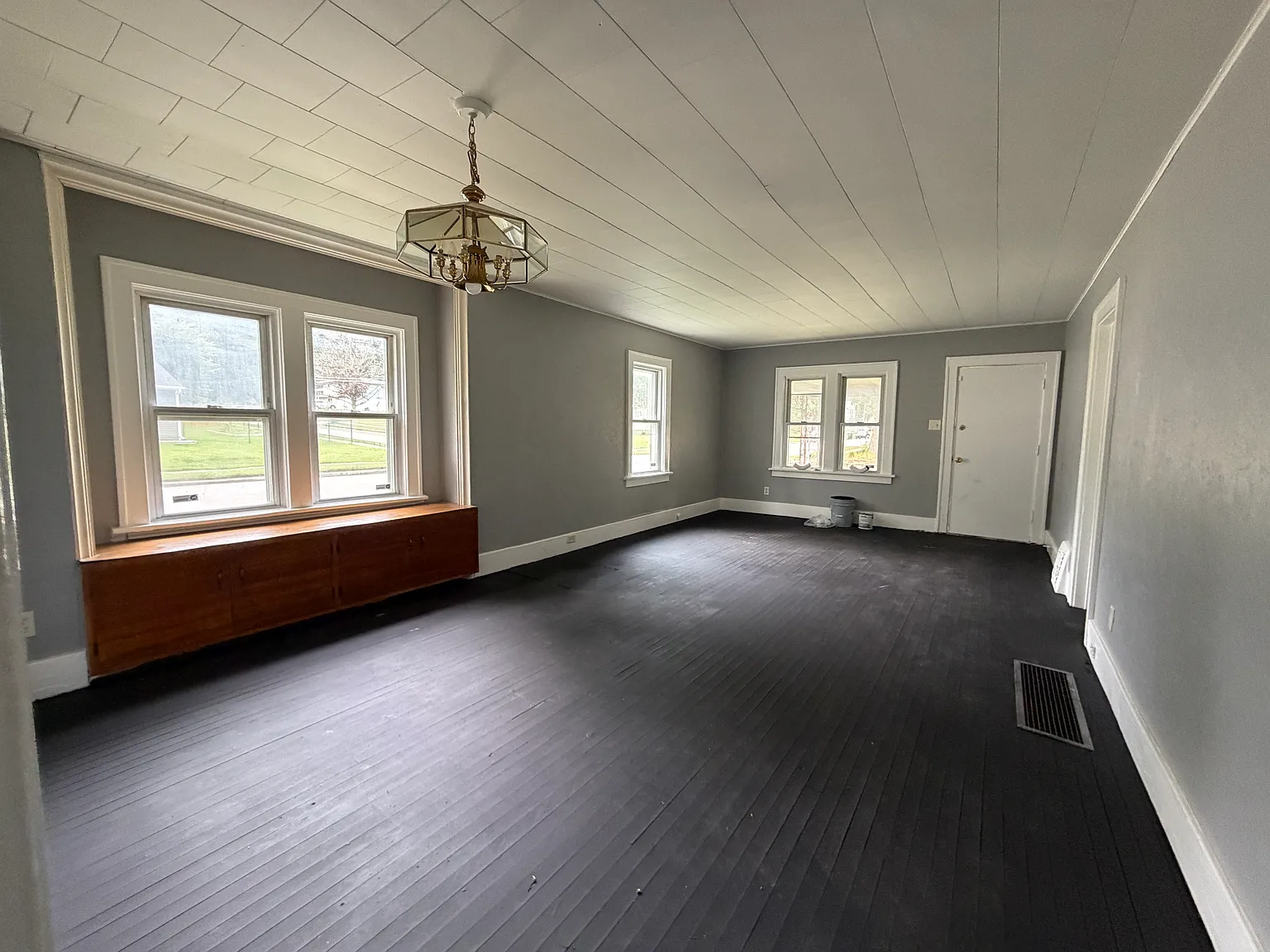 2 bed, 824 sqft, $1,000 — Photo 2