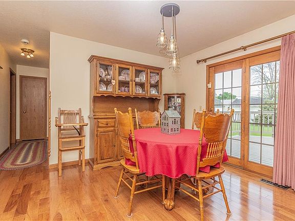 4th image of 816 Vanlaningham Dr