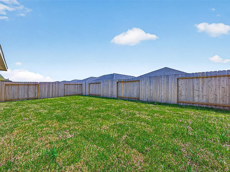 3030 Holland Lakes Dr — Photo 49