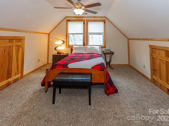18th image of 351 Chickadee Ave