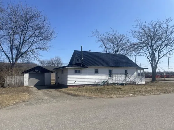 701 E Frank St, Caro, MI 48723
