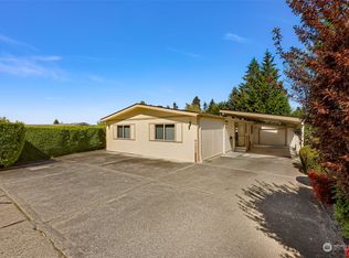 17035 Woodcrest Dr NE, Bothell, WA 98011