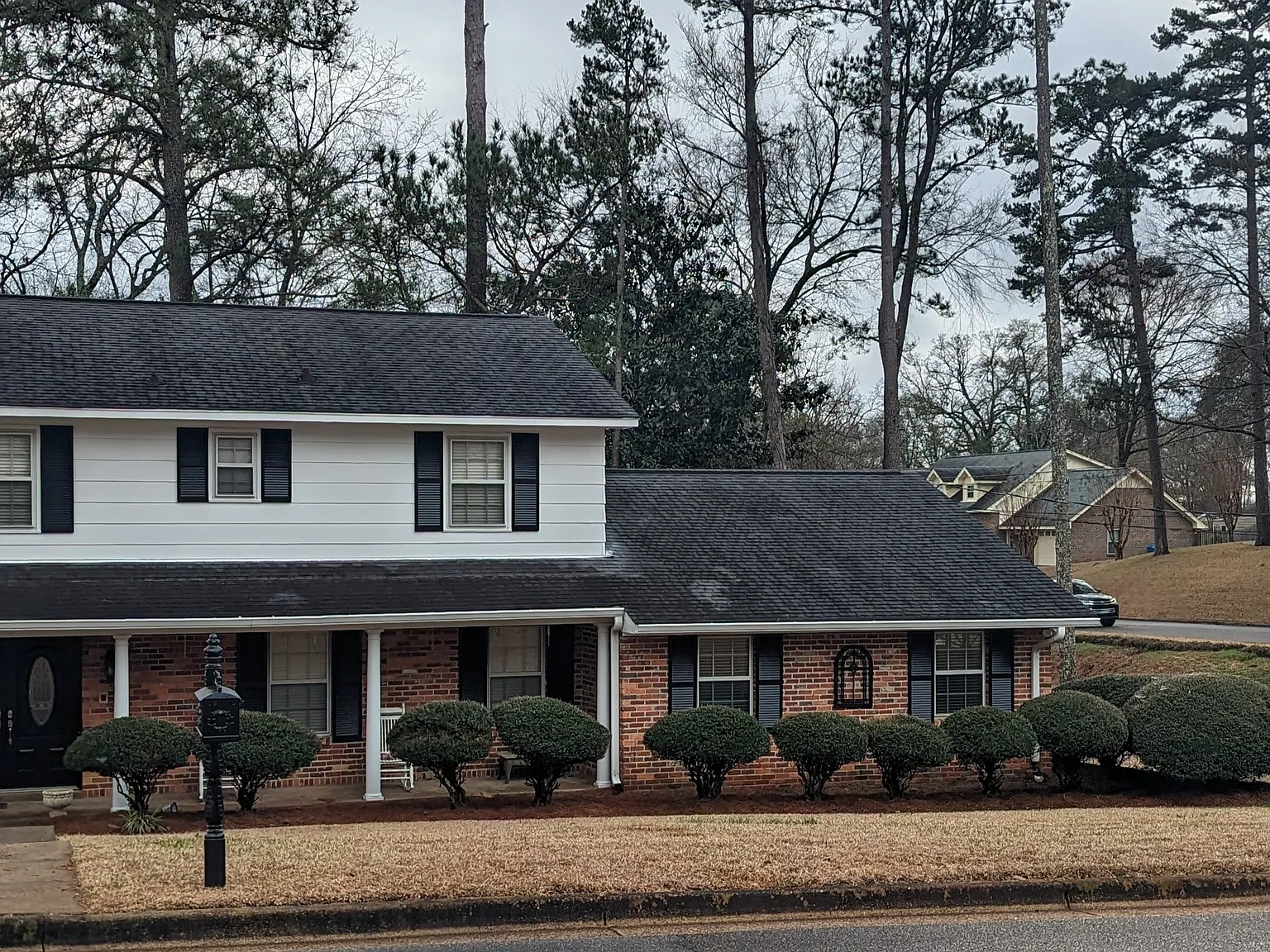 4 bed, 2402 sqft, $2,300 — Photo 1