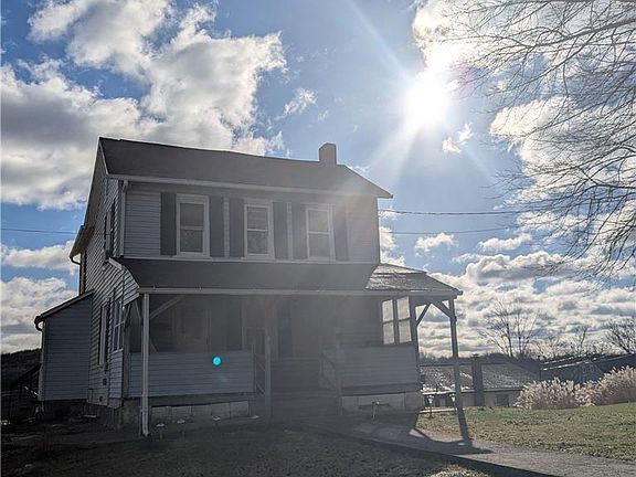 2nd image of 307 N Oak St