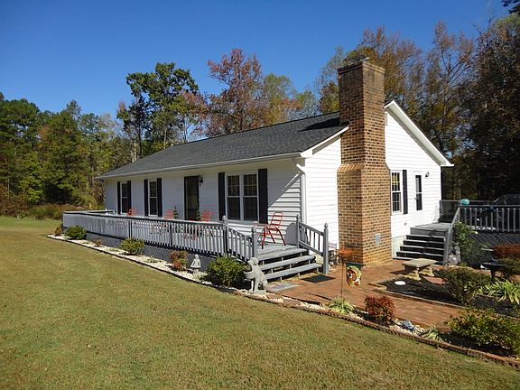 3rd image of 283 Pinebrook Ln