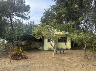 628 W 13th St, Pt Orford, OR 97465