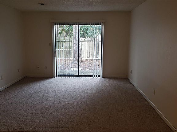 3rd image of 3287 Cypress Ln