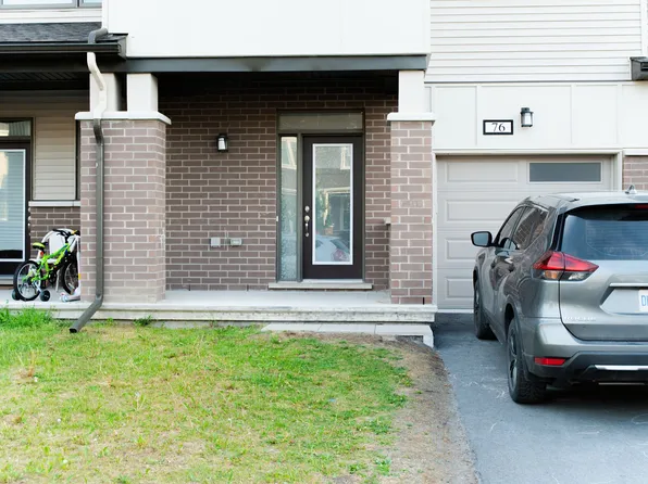 76 Kindred Row, Ottawa, ON K2S 3A2