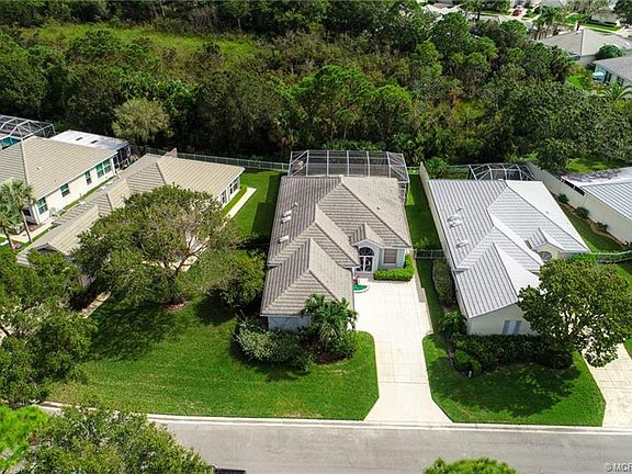 4th image of 7714 SE Bay Cedar Cir