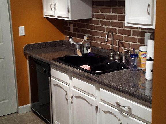 5th image of W176N9739 Rivercrest Dr