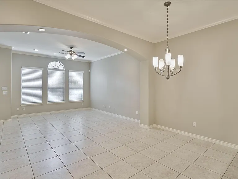 2738 Misty Heath Ln — Photo 11