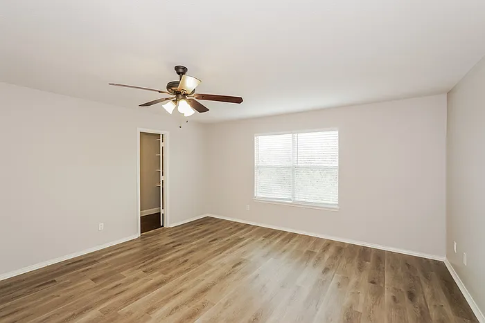 1848 Village Park Trl — Photo 8