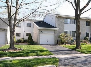 63 Riverside Ave, Stamford, CT 06905