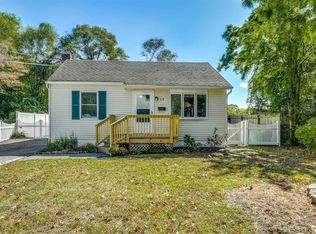 68 Manhattan Blvd, Islip Terrace, NY 11752