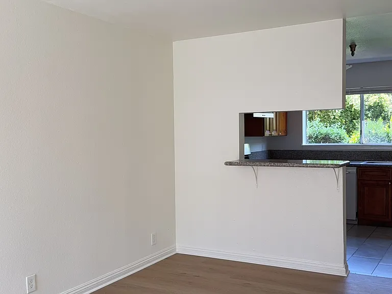 620 N Mar Vista Ave — Photo 4