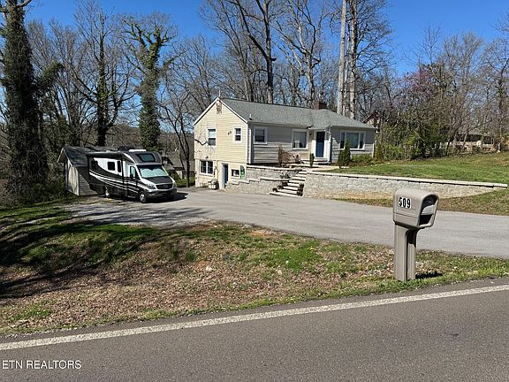 2nd image of 509 Taylor Rd