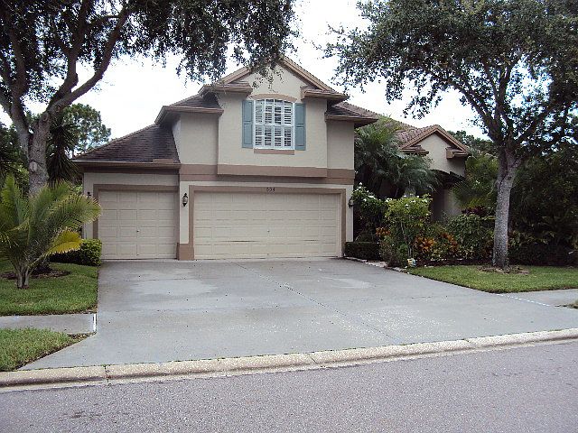 1st image of 504 Lakewood Dr