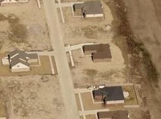 32755 Adam Brown Dr, Rockwood, MI 48173