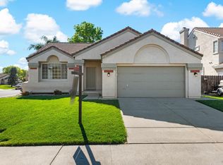 212 Laurelwood Way, Vacaville, CA 95687
