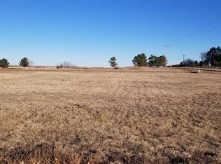 105 Deer Creek Ln, Ogallala, NE 69153