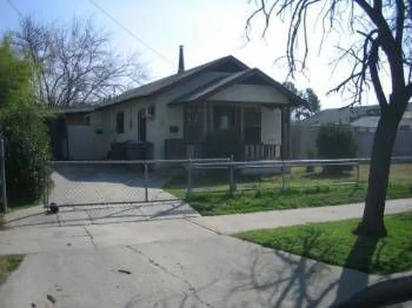 636 R St, Merced, CA 95341