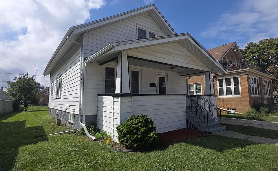 1st image of 4606 22nd AVENUE