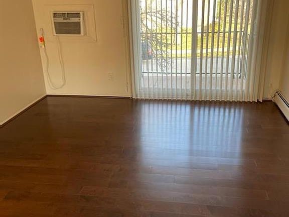 4th image of 25331 W Montmartre Ct #25337