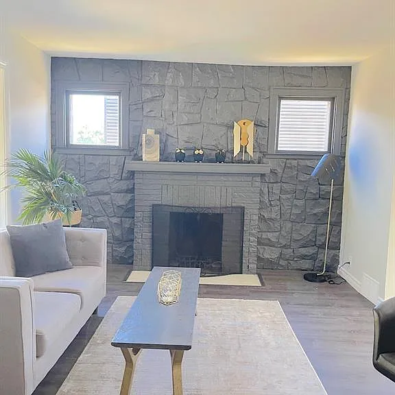 1677 Victoria Ave — Photo 6