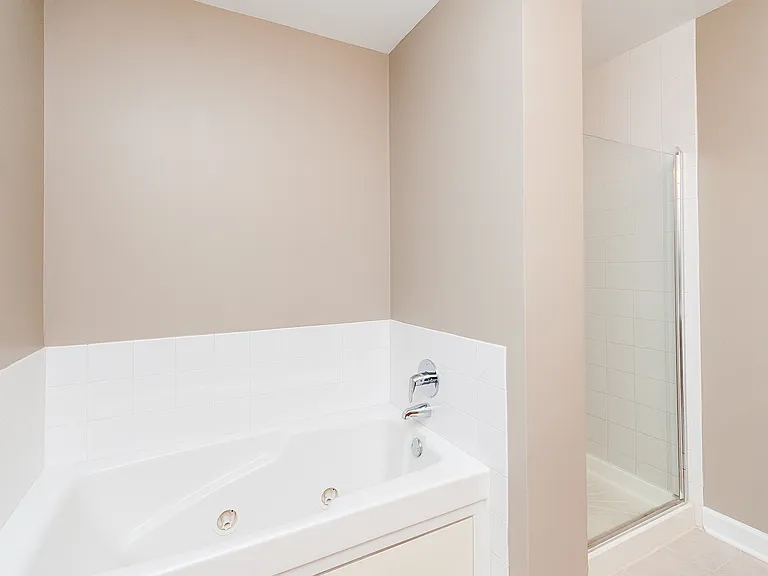 451 W Huron St #703 — Photo 12