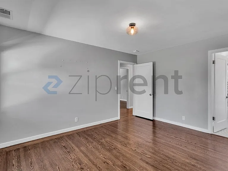 839 Marsh Rd — Photo 10