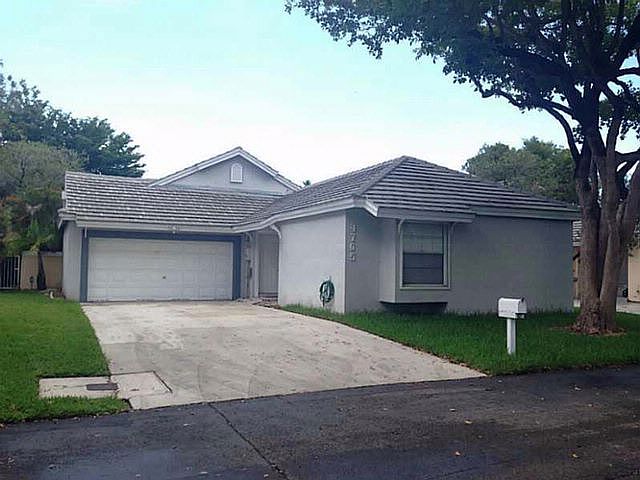 2nd image of 4763 NW 99th Pl