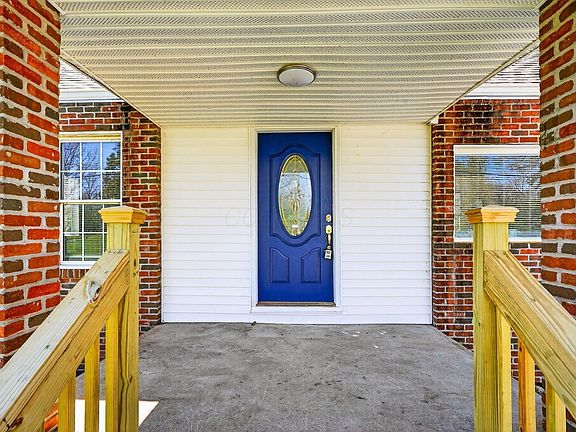 3rd image of 2245 Big Run Rd E